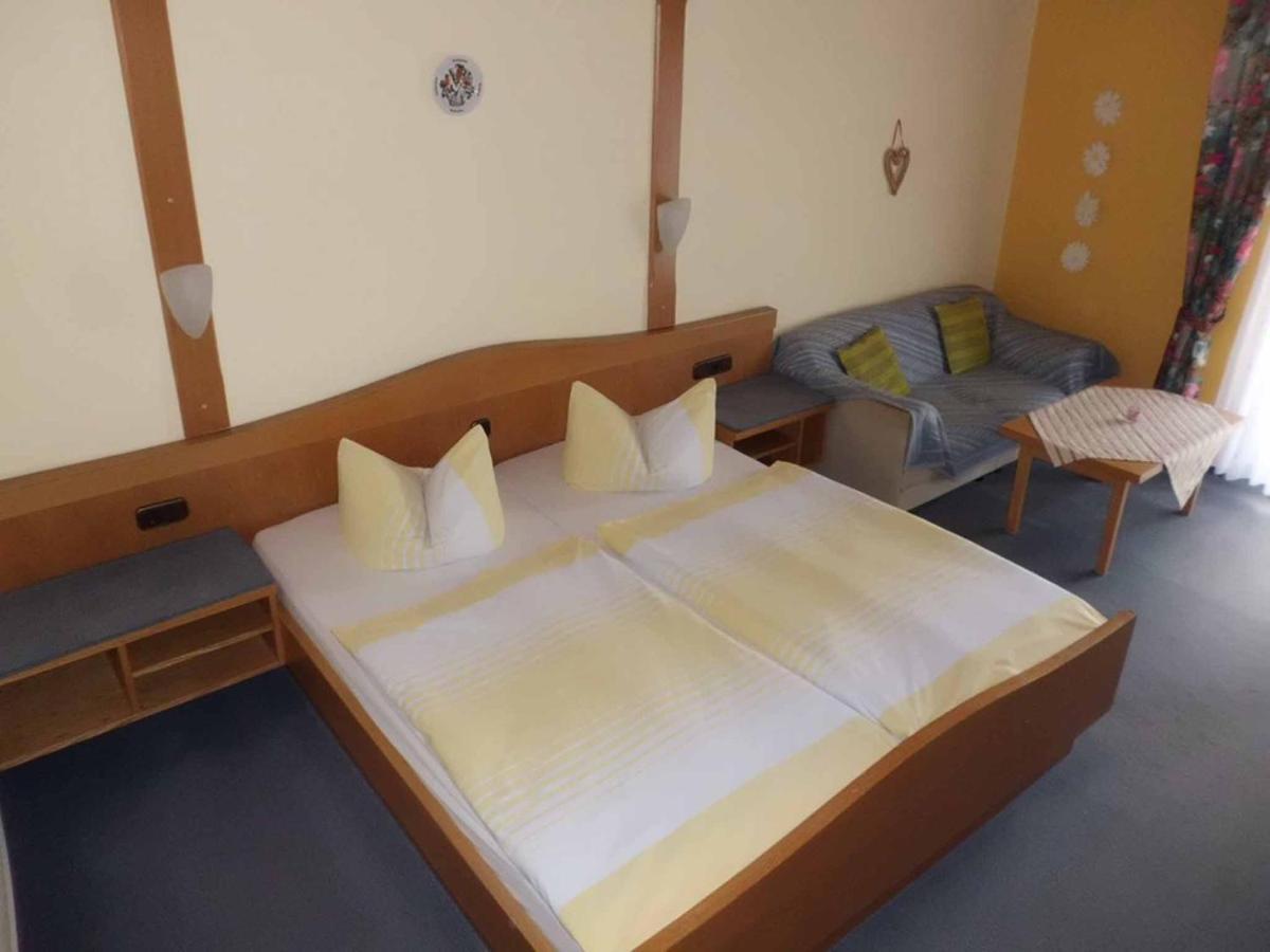 Gasthof-Metzgerei-Pension Schierlitz Rimbach  Dış mekan fotoğraf